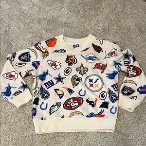 RARE! NFL Multi-Team Logo kids Crewneck Sweater - Cream